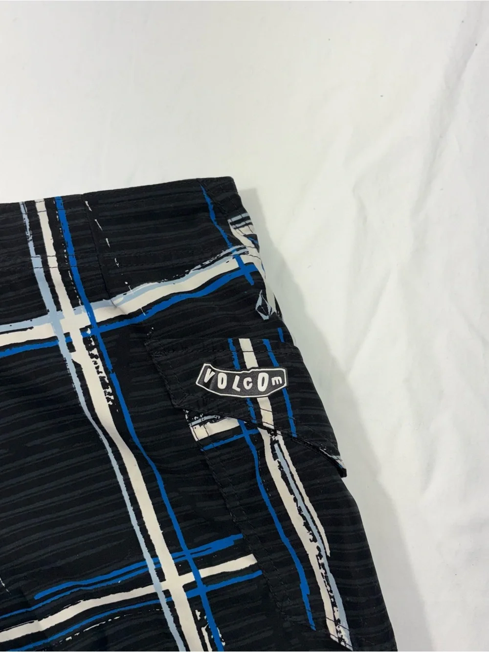 Vintage Y2K Volcom Boardies Black Blue Plaid Board Shorts Swimwear Youth 10/12